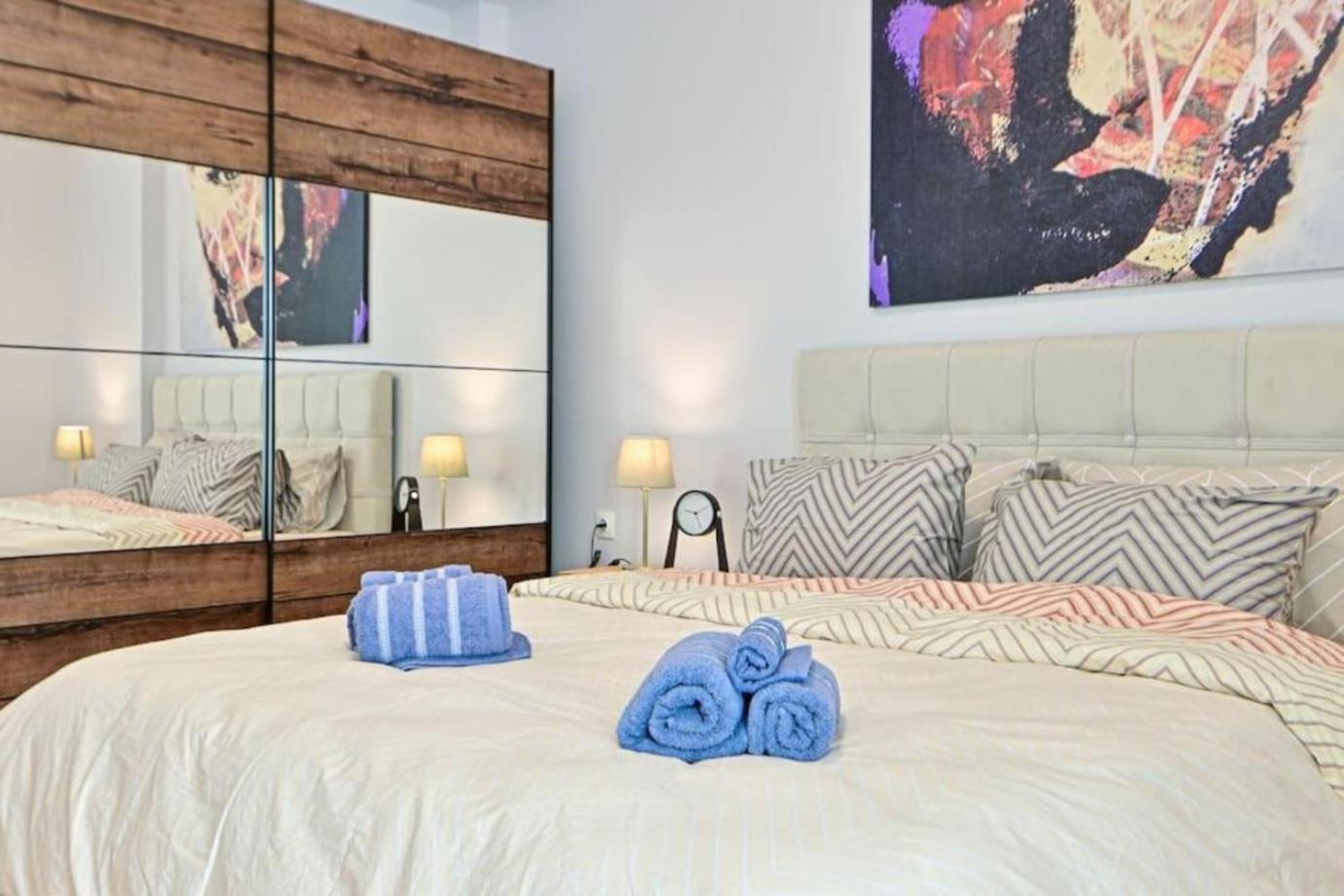 Cozy Apartment Located On Piraeus Port Area- Esterno foto