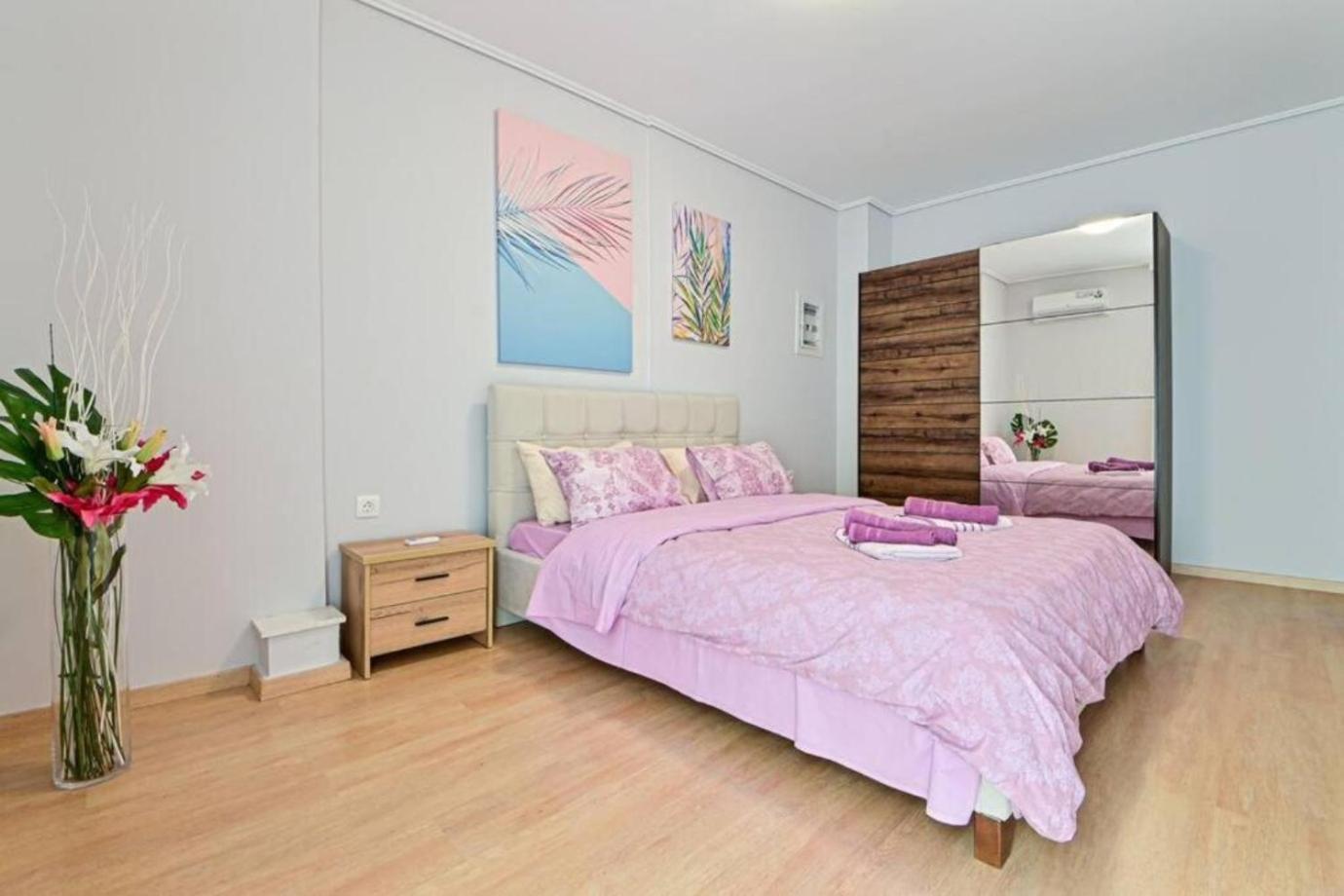 Cozy Apartment Located On Piraeus Port Area- Esterno foto