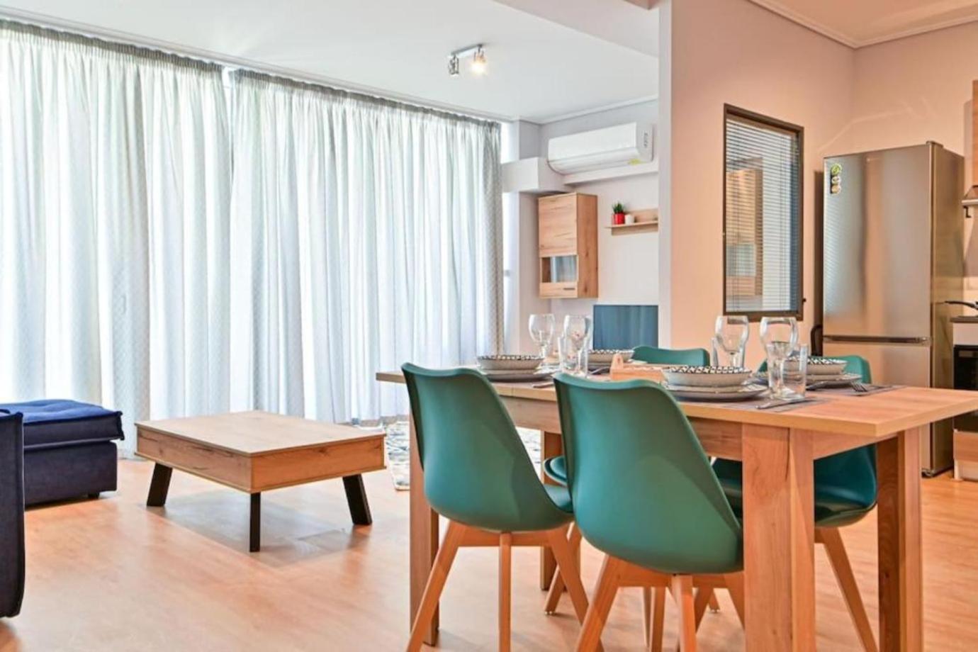 Cozy Apartment Located On Piraeus Port Area- Esterno foto